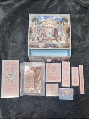 Flower knows makeup bundle